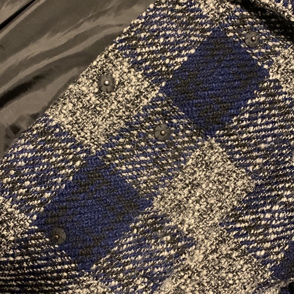 Ladies blue, black and white coat - Picture 3 of 6